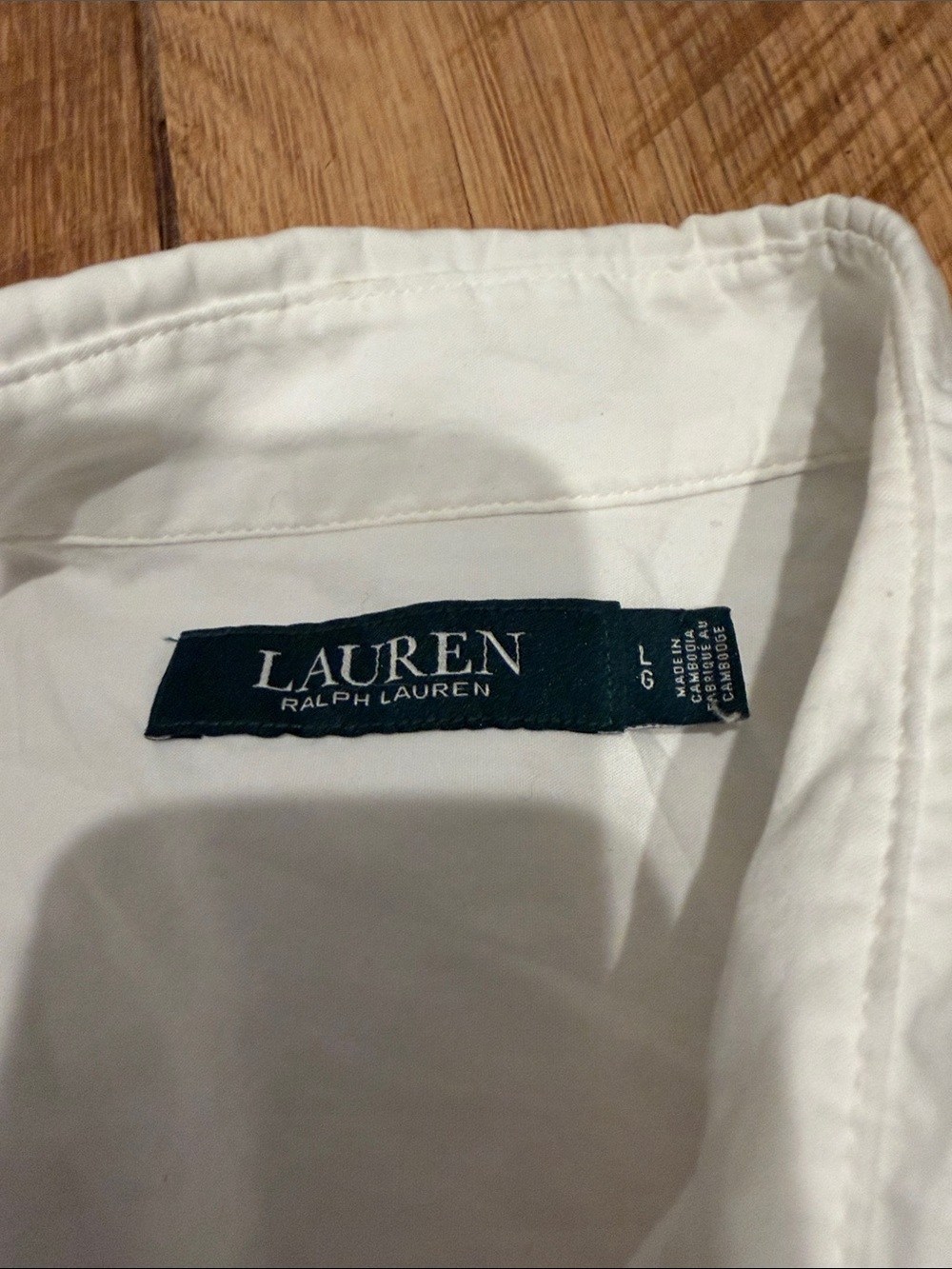 Lauren Ralph Lauren White Button-Up Blouse with Multicolor Carrot Appliqués - Picture 2 of 6